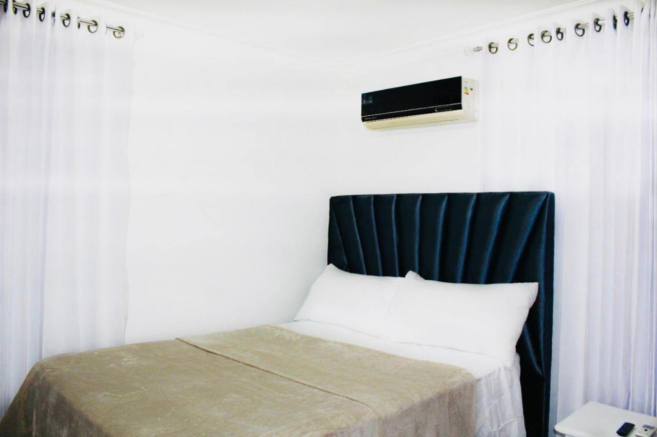 Apartamento Los Rieles Сантяго де лос Кабайерос Екстериор снимка