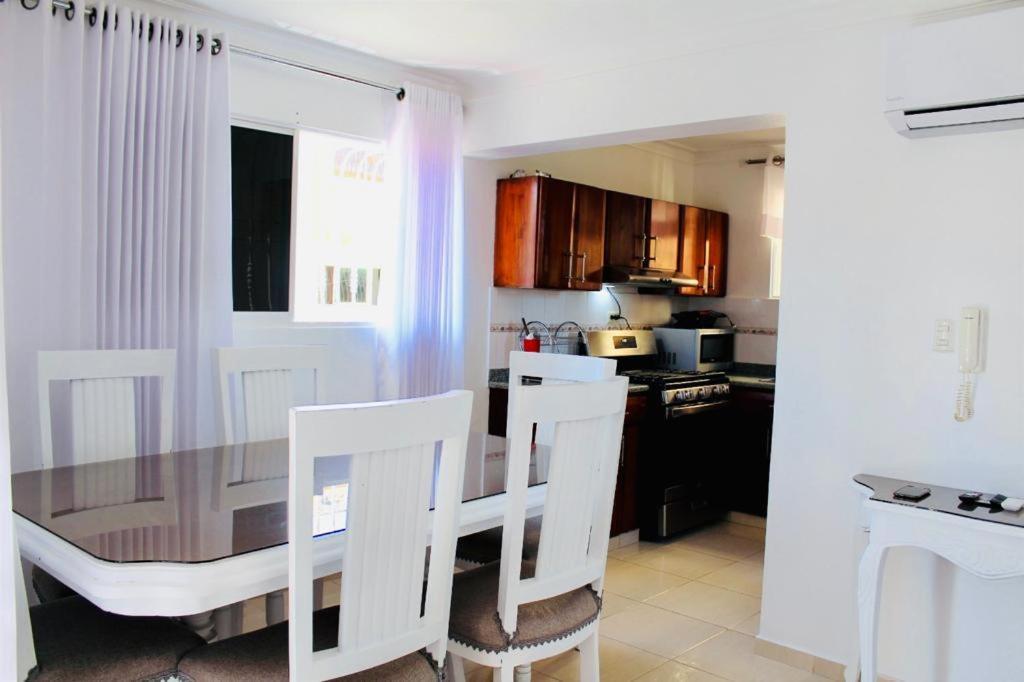 Apartamento Los Rieles Сантяго де лос Кабайерос Екстериор снимка