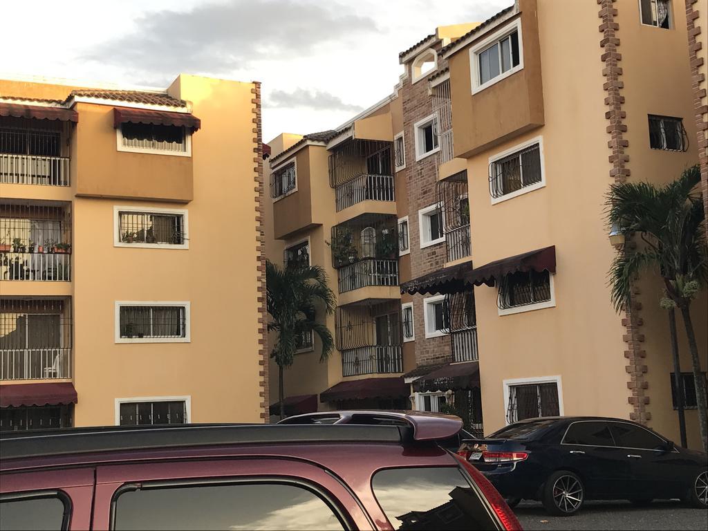 Apartamento Los Rieles Сантяго де лос Кабайерос Екстериор снимка